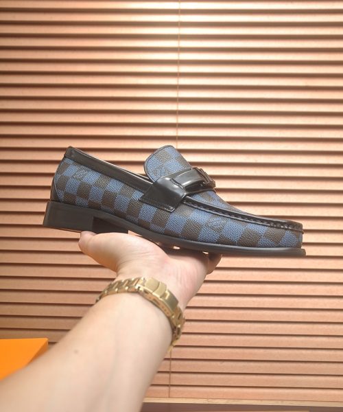 Alternative view of LV-445