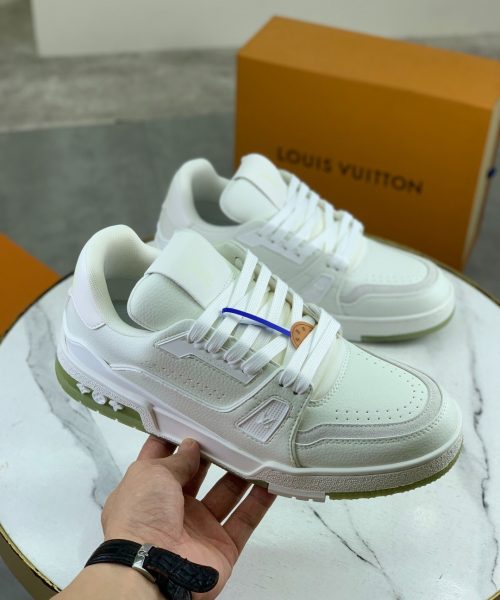 LV-335