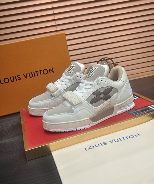 Alternative view of LV-382